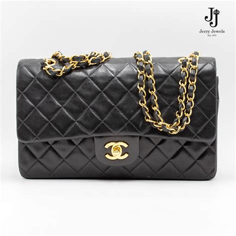 come riconoscere borsa chanel originale|Come riconoscere una Chanel autentica: i consigli de La Belle .